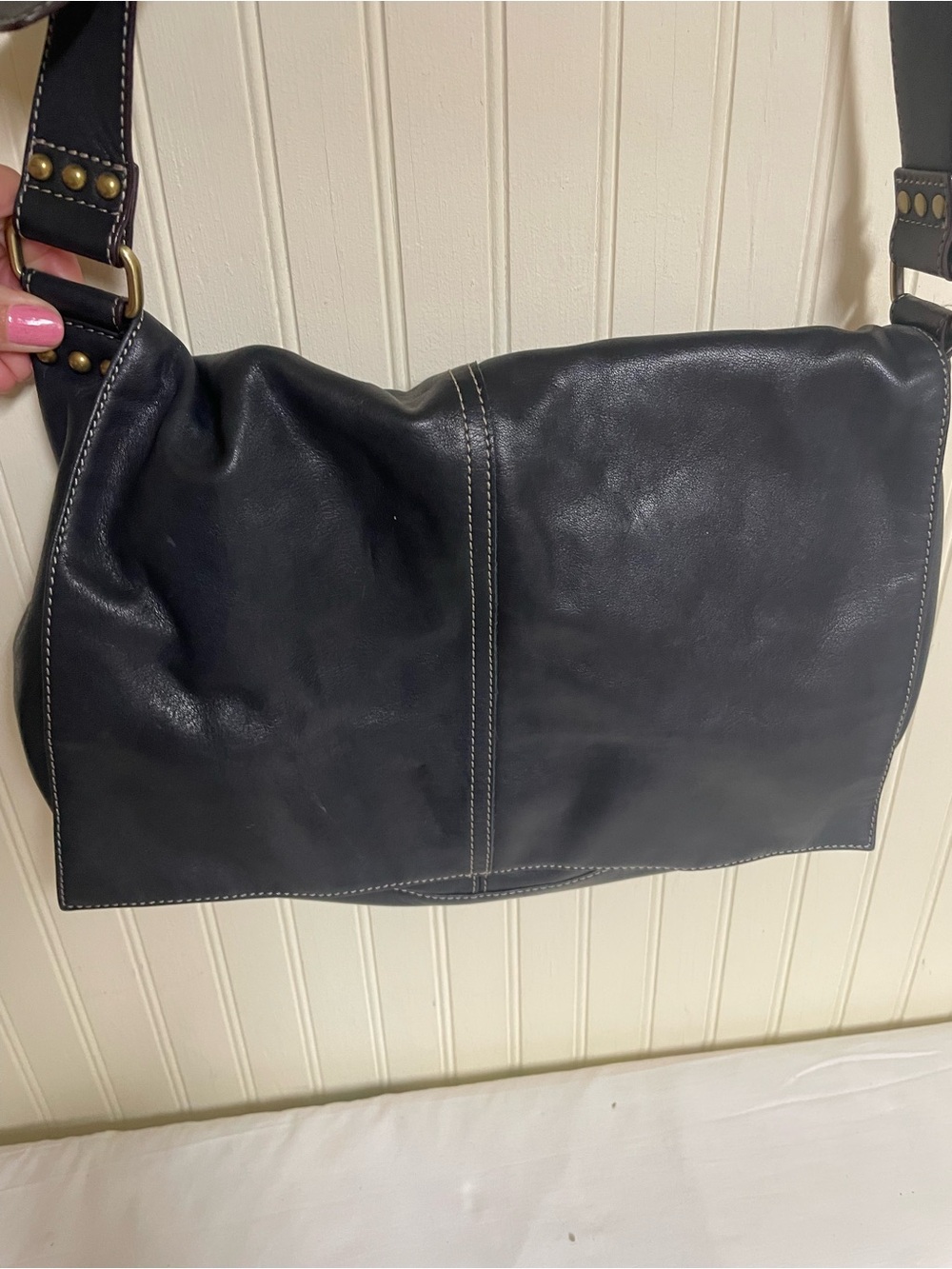 Tignanello Black Leather Messenger Bag with Contrast Stitching